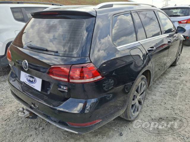 2018 VOLKSWAGEN GOLF VARIANT 