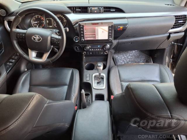 2022 TOYOTA HILUX CD 