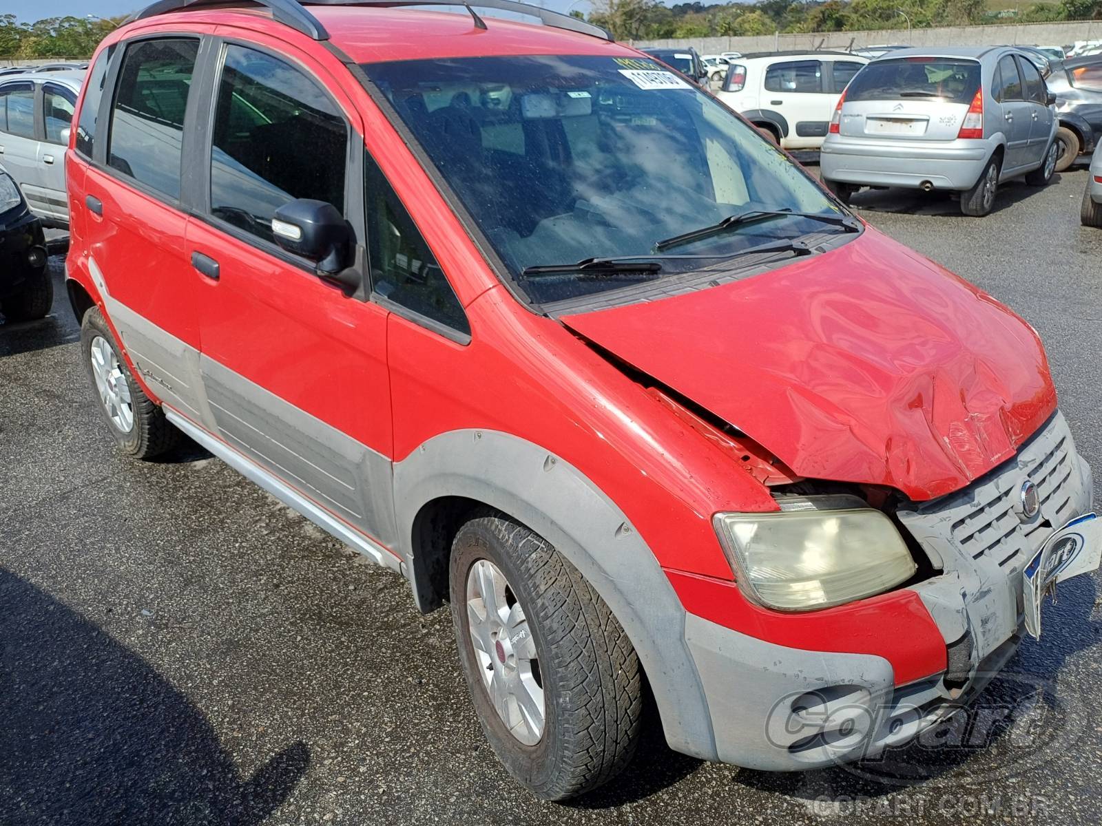Veículo Fiat Idea Fiat Idea 1.8 2010 Colisão Frontal 2010 em leilão