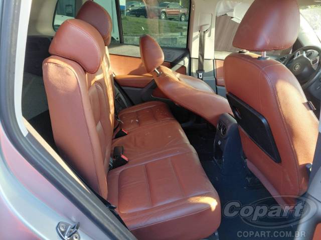 2011 VOLKSWAGEN TIGUAN 