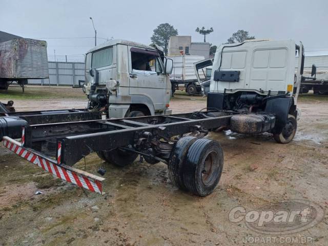 2009 FORD CARGO 815E 