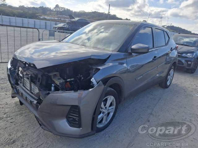 2025 NISSAN Kicks Play 