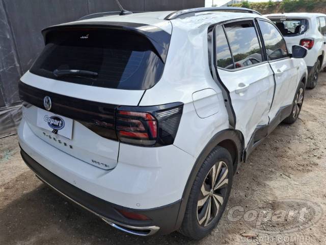 2021 VOLKSWAGEN T-CROSS 