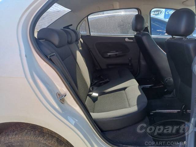 2015 VOLKSWAGEN VOYAGE 