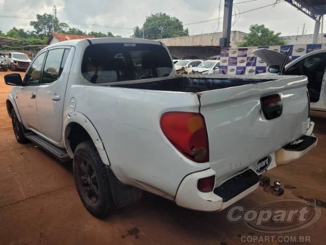 2015 MITSUBISHI L200 TRITON 