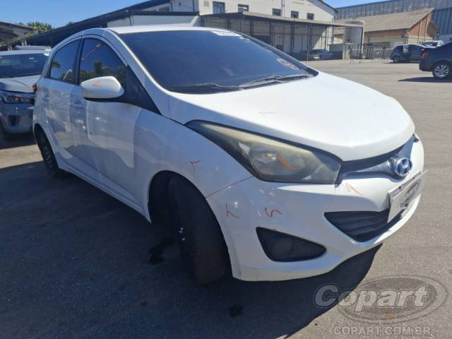 2015 HYUNDAI HB20 