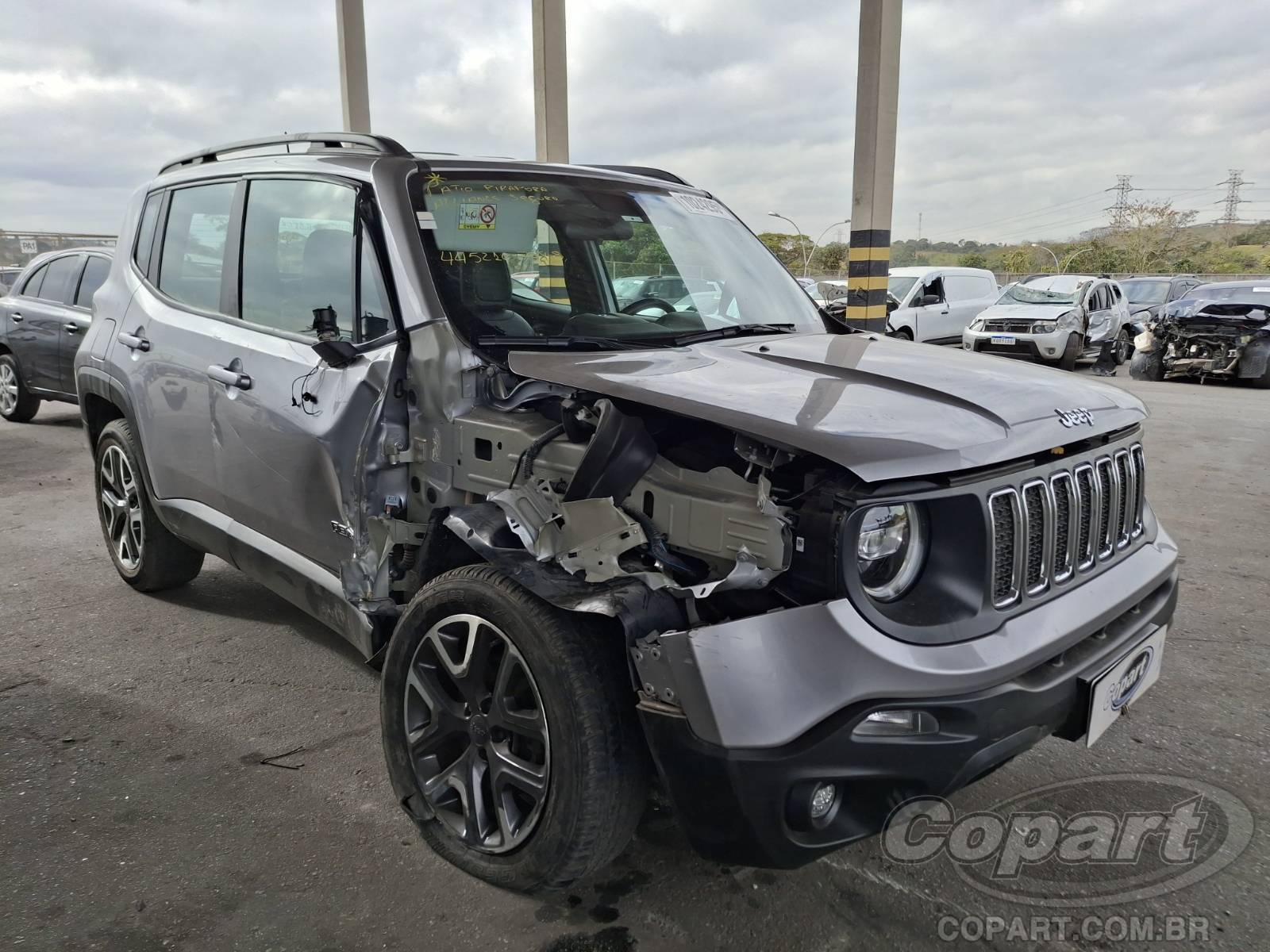 Veículo Fiat Renegade JEEP RENEGADE LONGITUDE 1.8 16V E.TORQ EVO FLEXIVEL 2019 2019 em leilão