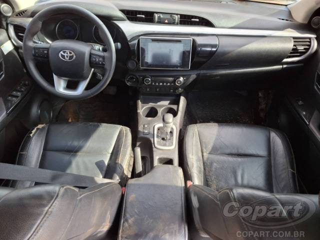 2017 TOYOTA HILUX CD 