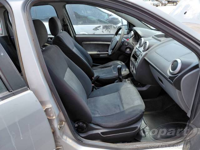 2010 FORD FIESTA SEDAN 