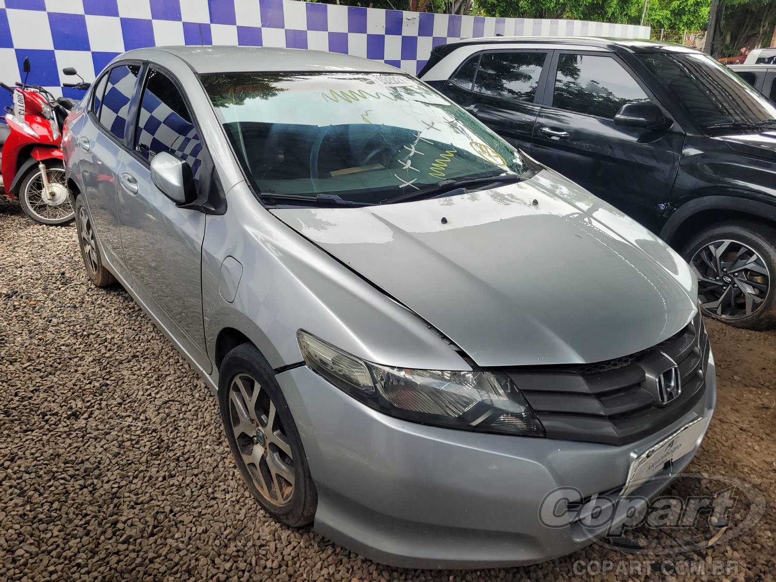 Veículo Honda City Honda City LX 1.5 16V 2011 Colisão Média Monta 2011 em leilão