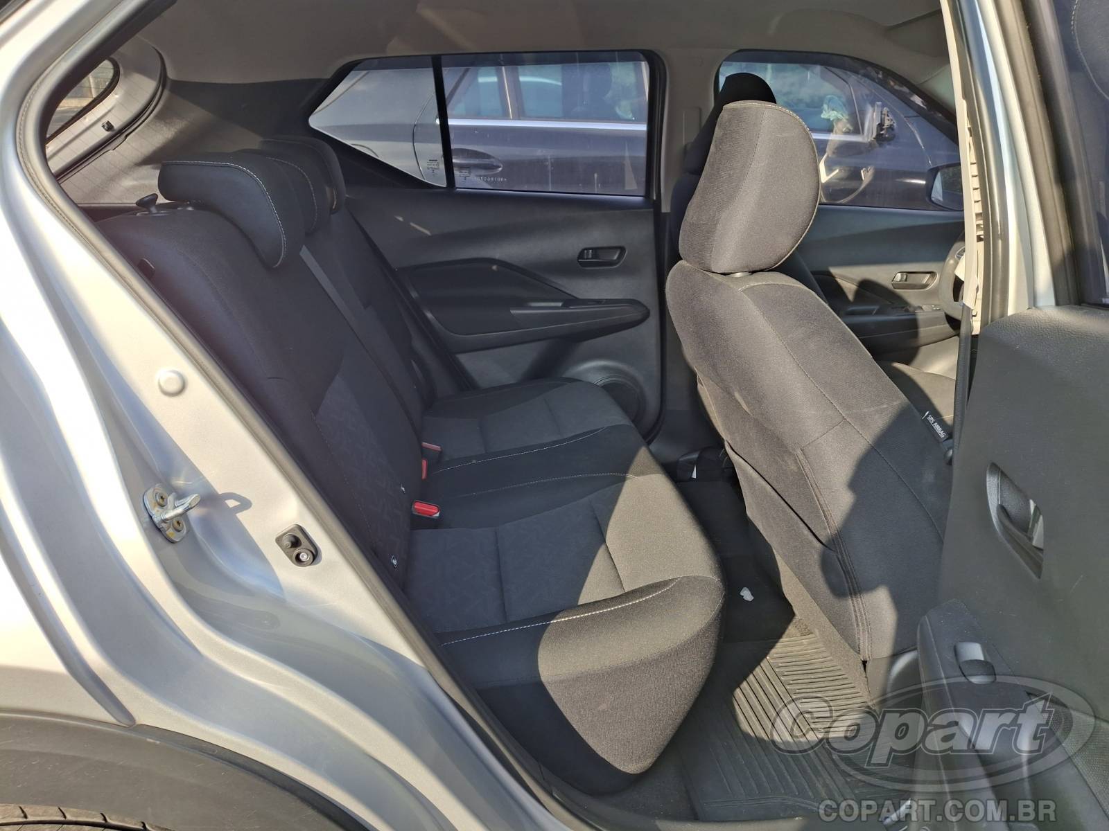 2024 NISSAN KICKS — foto 6 de 12