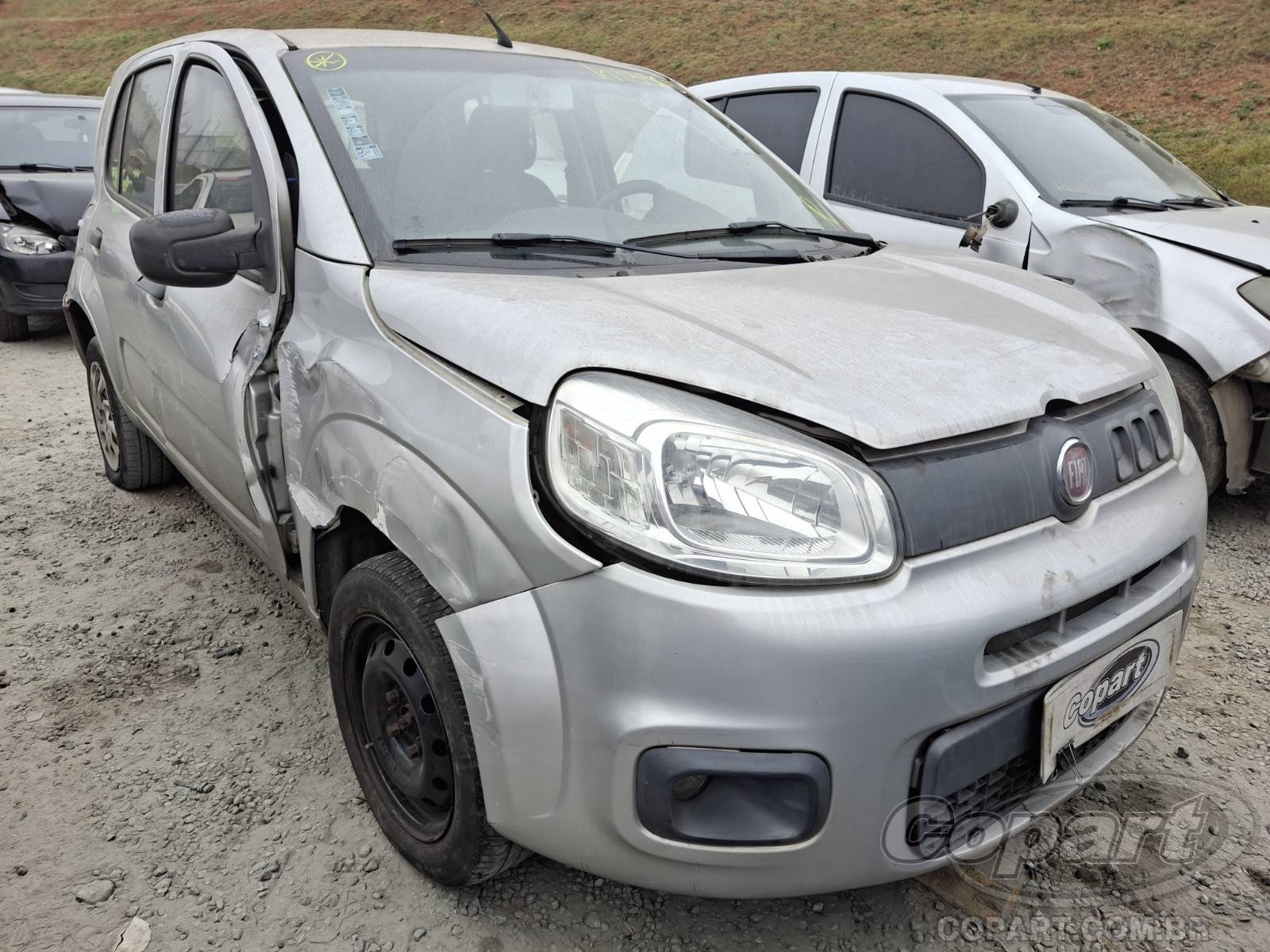 Veículo Fiat Uno FIAT UNO UNO ATTRACTIVE 1.0 EVO 2015 2016 em leilão