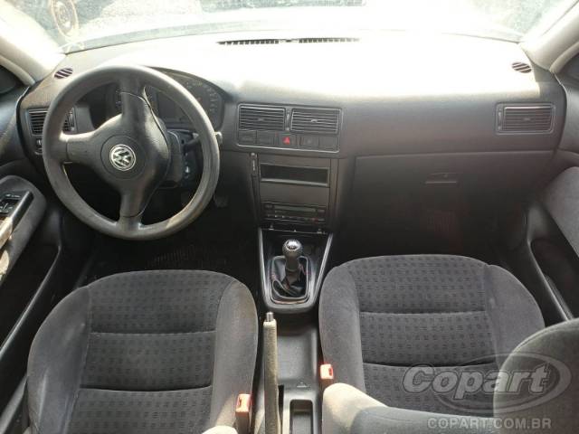 2002 VOLKSWAGEN GOLF 