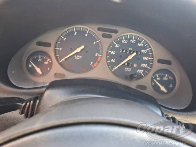 2000 CHEVROLET CORSA SEDAN 