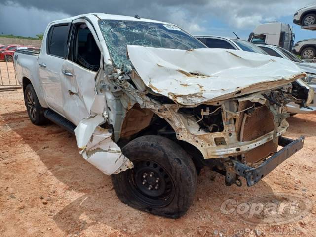 2021 TOYOTA HILUX CD 