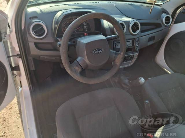 2011 FORD KA 