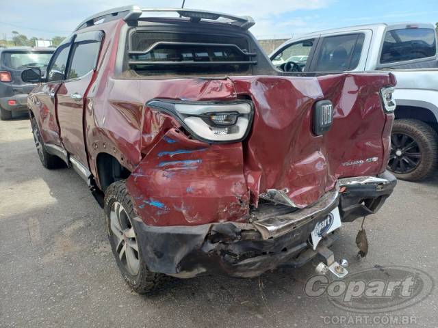 2017 FIAT TORO 