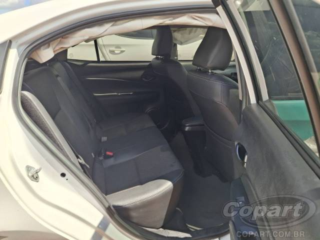 2023 TOYOTA YARIS SEDA 
