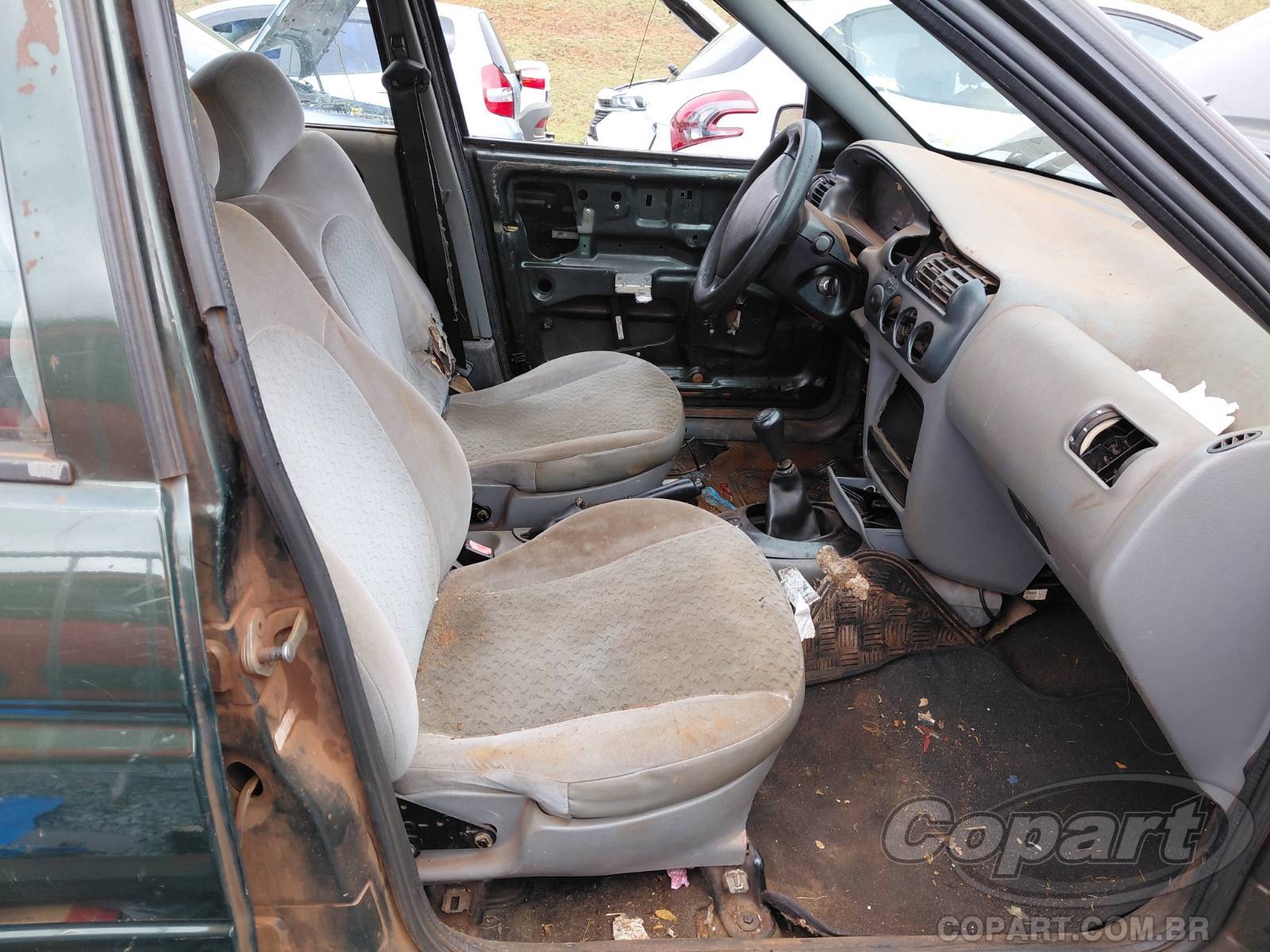 2000 FORD ESCORT SW — foto 5 de 12
