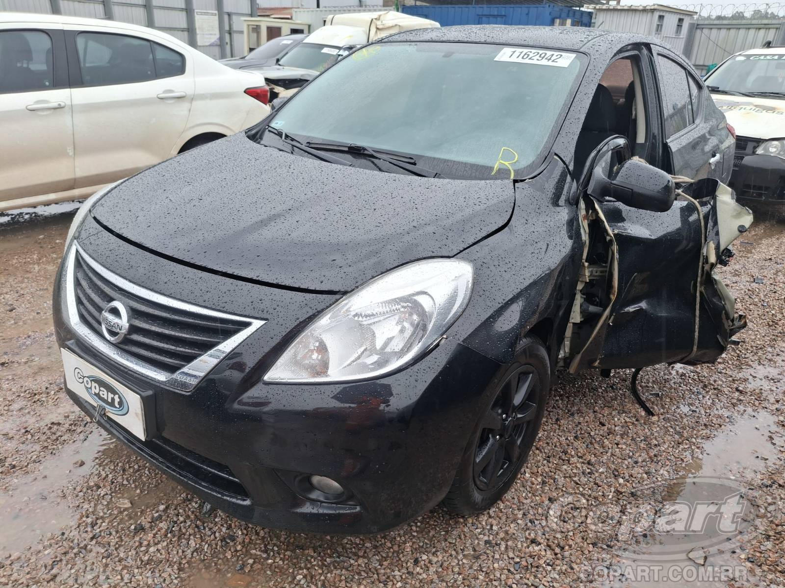 Foto 2: 2014 NISSAN VERSA