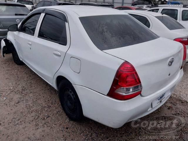 2017 TOYOTA ETIOS SEDA 