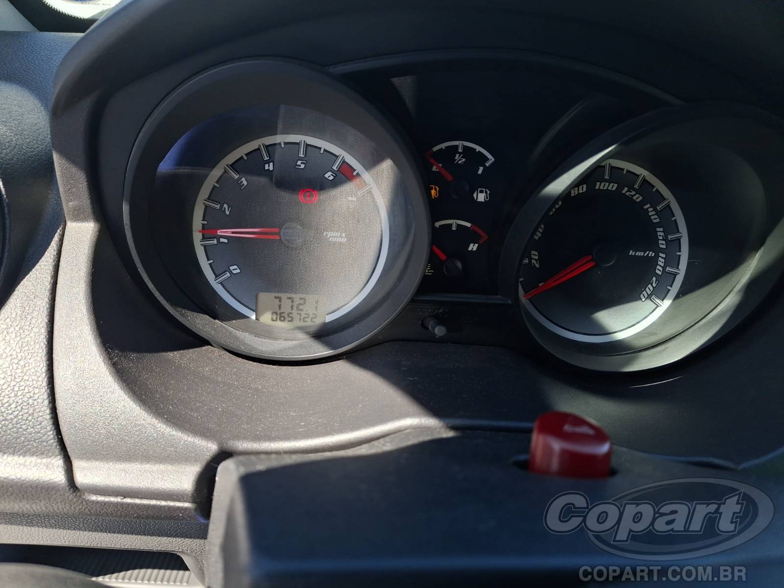 2011 FORD FIESTA — foto 8 de 11