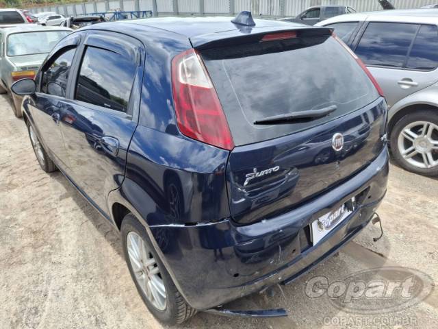 2011 FIAT PUNTO 