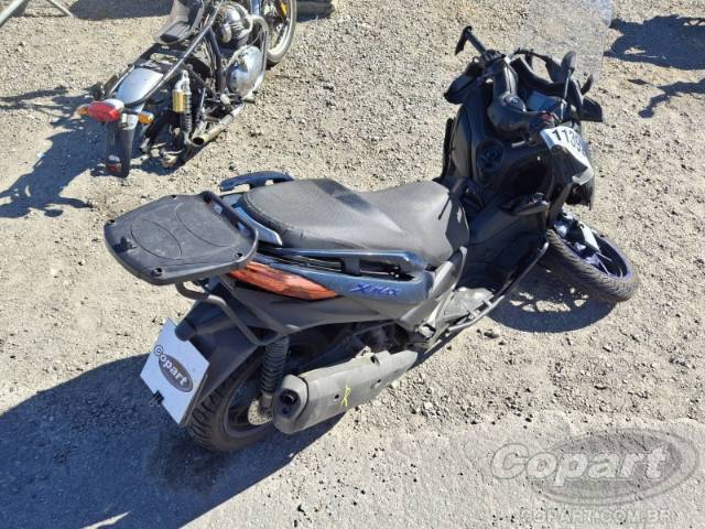 2024 YAMAHA XMAX 