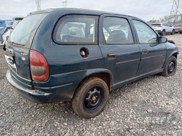 2001 CHEVROLET CORSA WAGON 