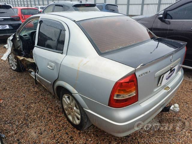 2000 CHEVROLET ASTRA SEDAN 