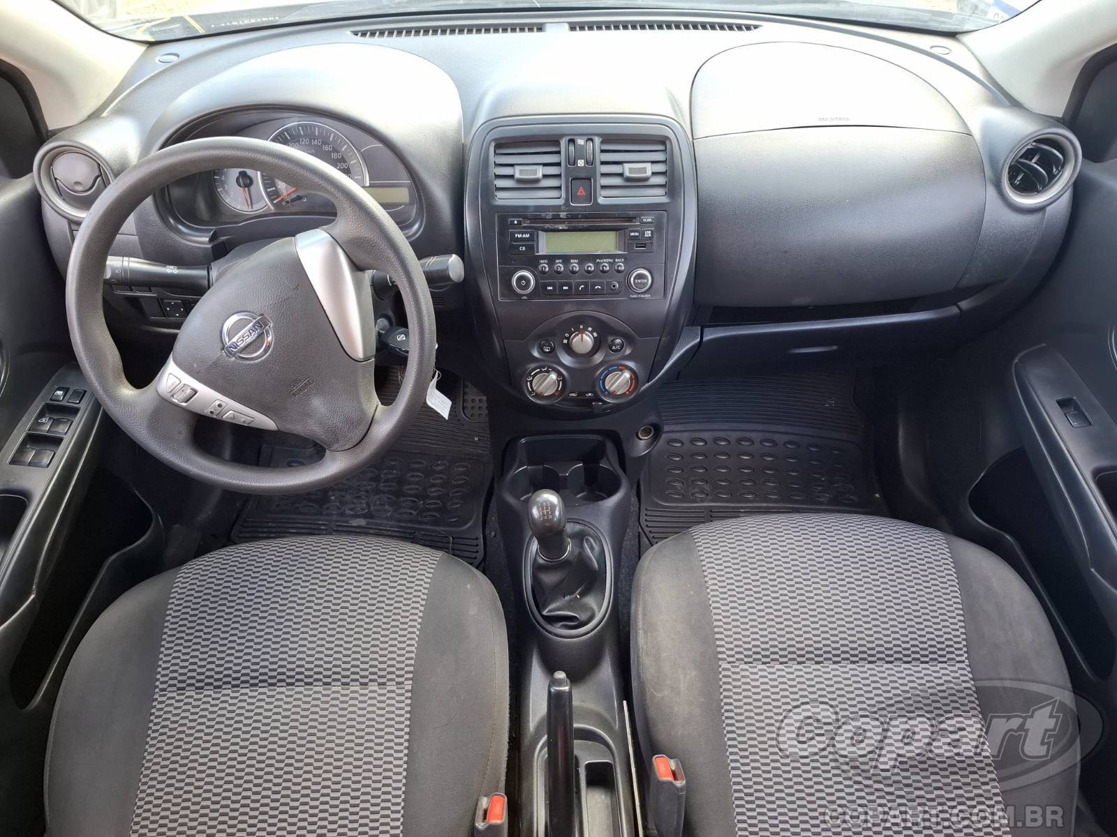 Foto 9 de 10: 2019 NISSAN VERSA