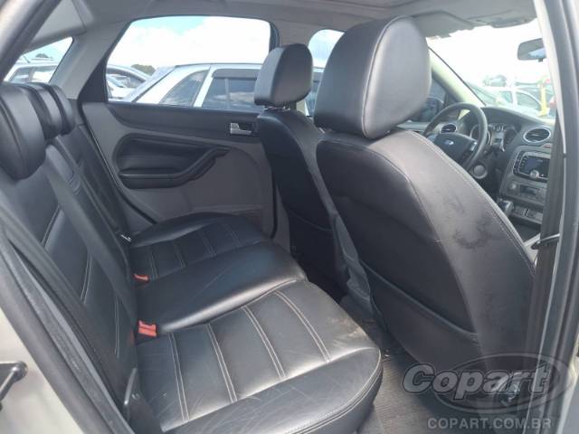 2009 FORD FOCUS SEDAN 