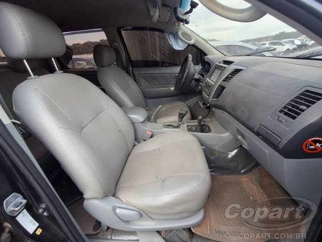 2011 TOYOTA HILUX CD 