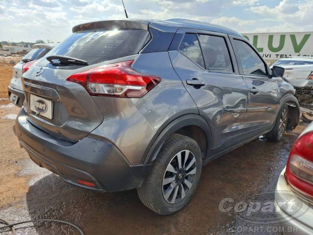 2020 NISSAN KICKS 