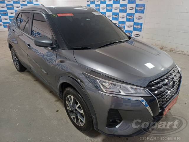 2024 NISSAN KICKS 