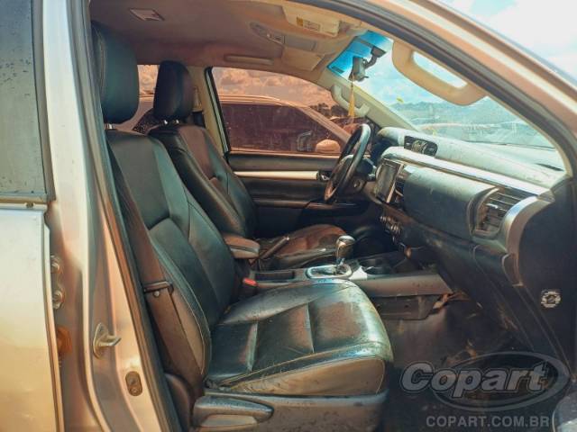 2017 TOYOTA HILUX CD 