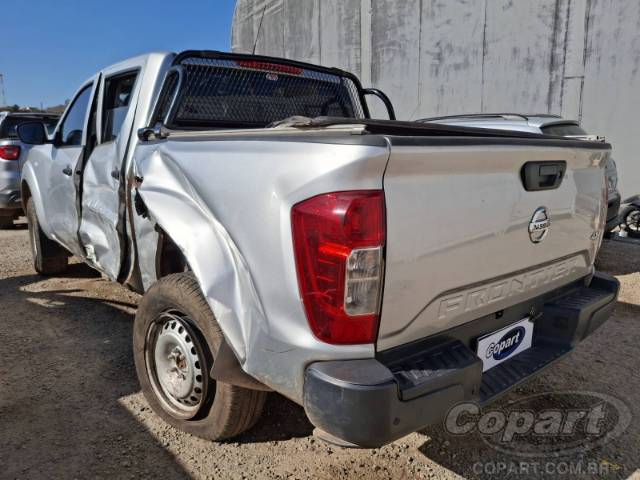 2023 NISSAN FRONTIER CD 