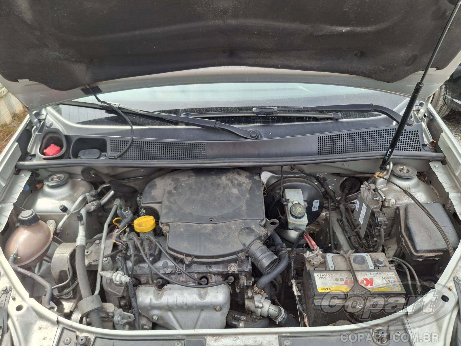 Foto 7 de 13: 2016 RENAULT LOGAN