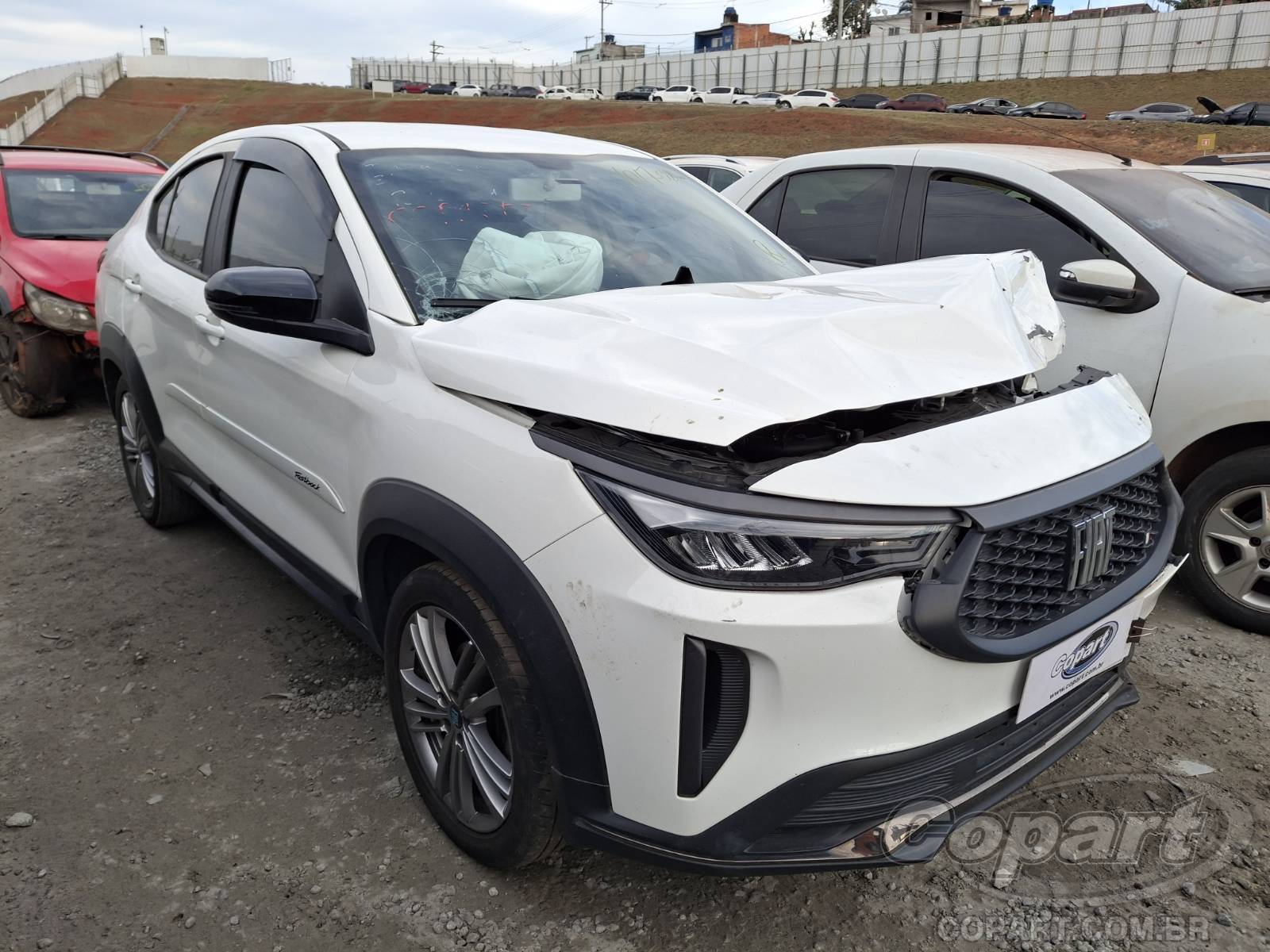 Veículo Fiat Fastback FIAT FASTBACK TURBO 200 1.0 12V GSE TURBO 2023 2024 em leilão