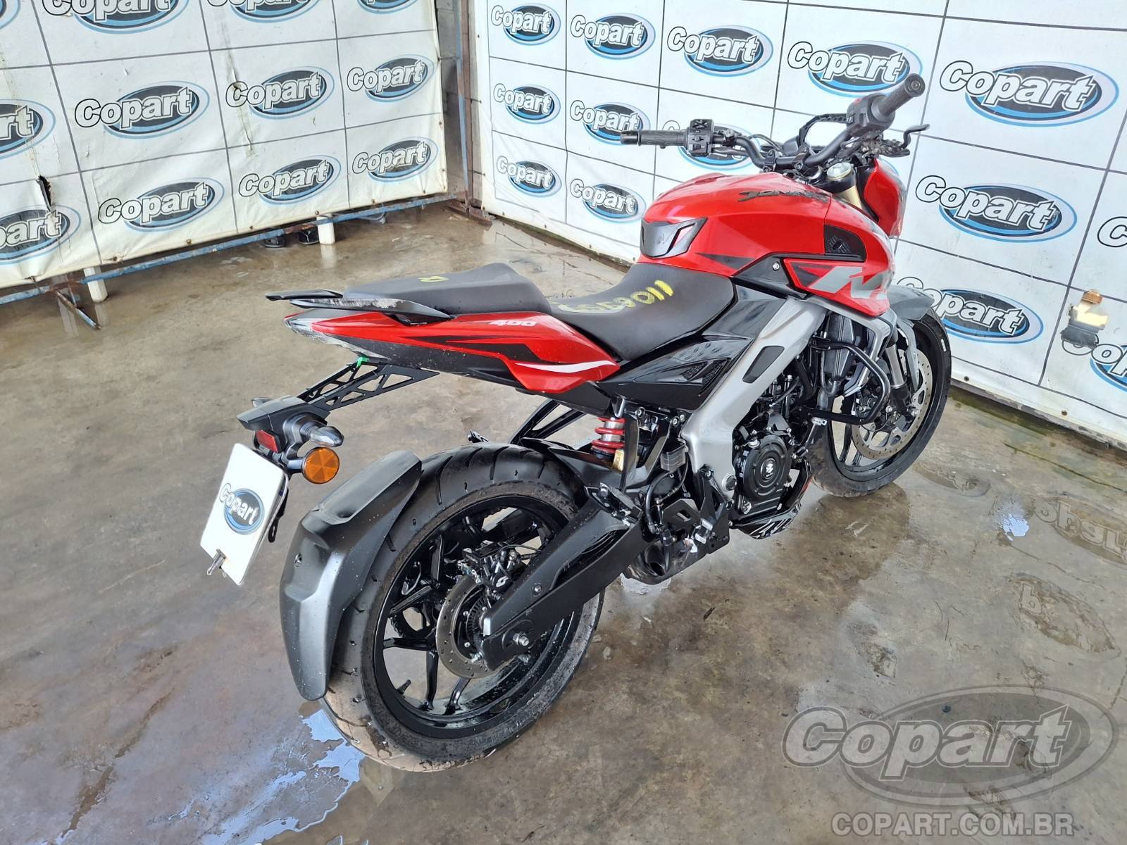Foto 4: 2026 BAJAJ DOMINAR