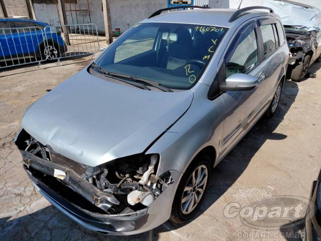 2013 VOLKSWAGEN SPACEFOX 
