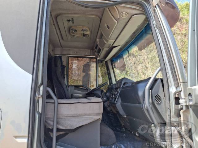 2011 IVECO TECTOR 