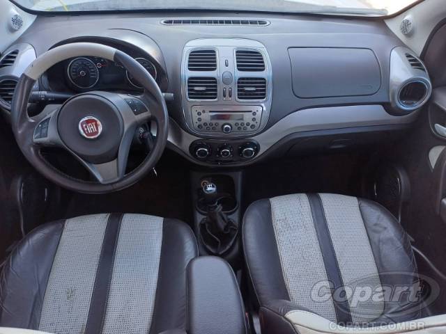 2015 FIAT GRAND SIENA 