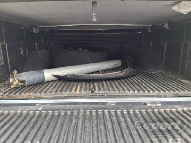 2025 NISSAN FRONTIER CD 