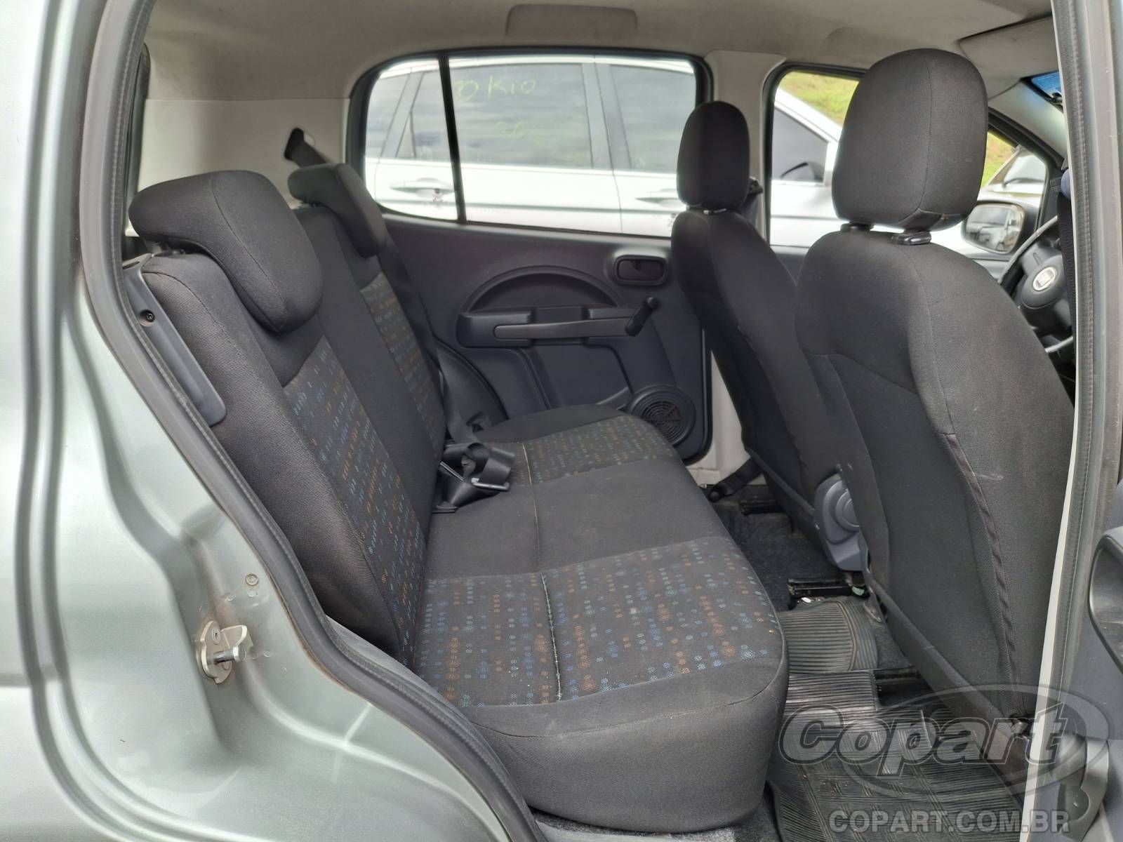 Foto 6 de 15: 2014 FIAT UNO