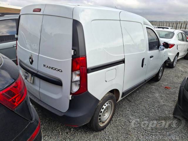 2025 RENAULT KANGOO 