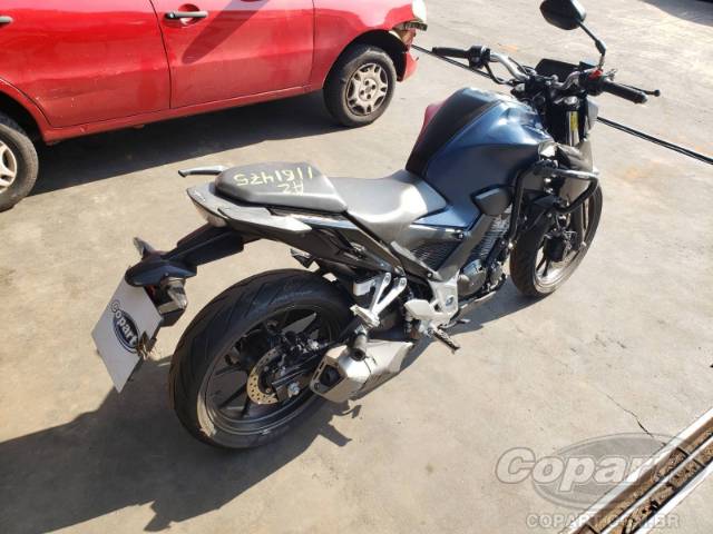 2025 HONDA CB 300F 