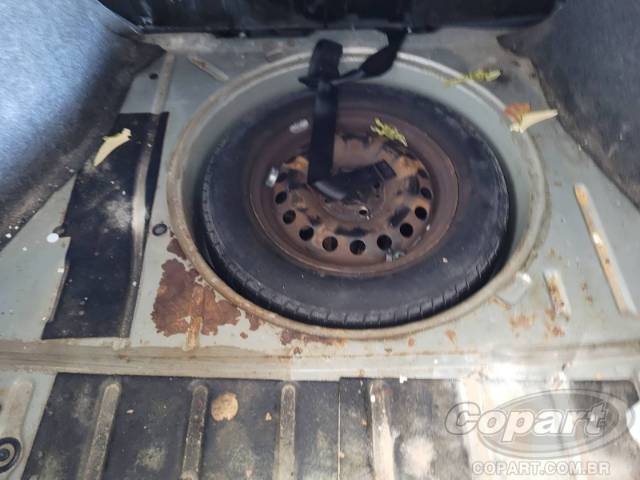 2015 VOLKSWAGEN VOYAGE 