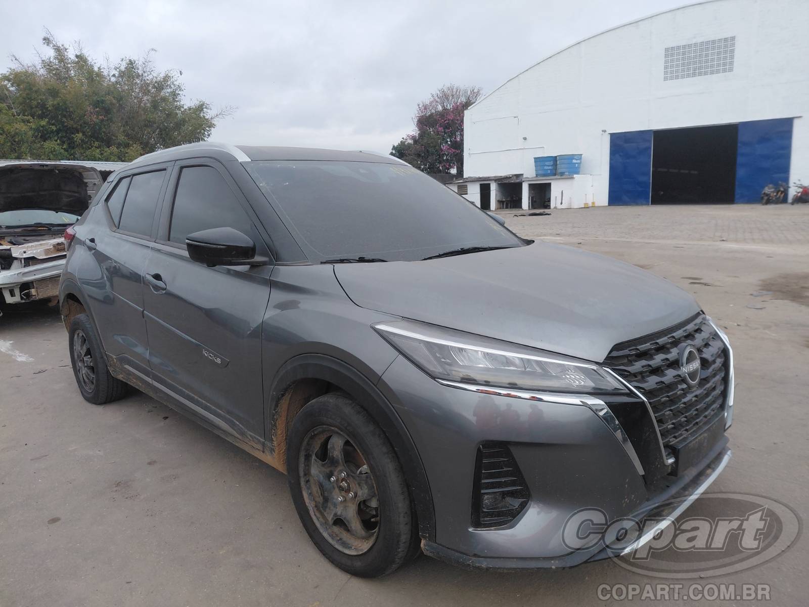 2024 NISSAN KICKS