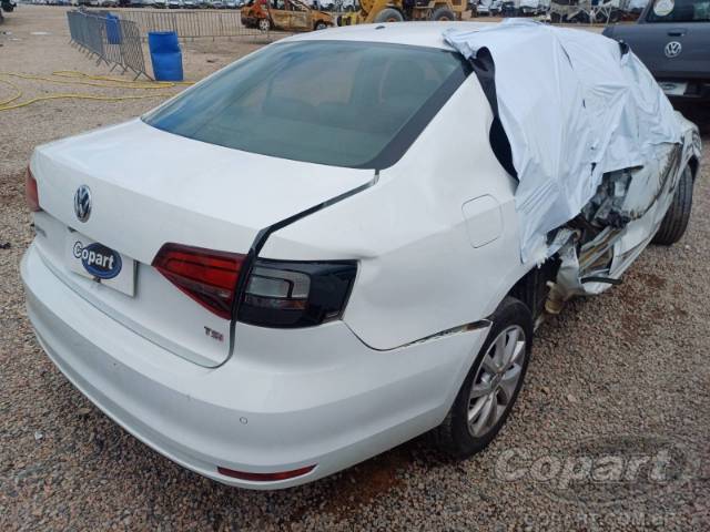 2016 VOLKSWAGEN JETTA 